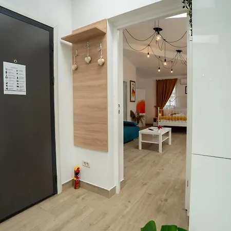 아파트 Cozy & Comfortable Apartment, Cismigiu Park - Pop7