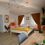 Cozy & Comfortable Apartment, Cismigiu Park - Pop7 شقة