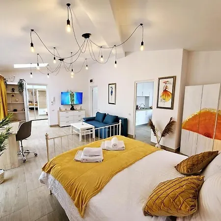 Cozy & Comfortable Apartment, Cismigiu Park - Pop7 Апартаменты