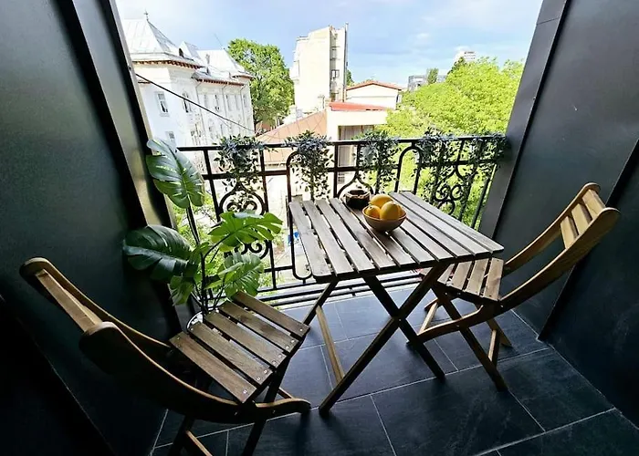 Cozy & Comfortable Apartment, Cismigiu Park - Pop7 Lägenhet *