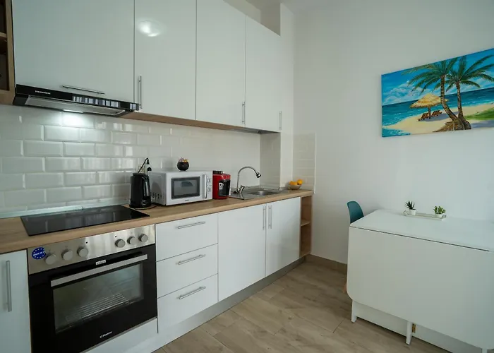 Cozy & Comfortable Apartment, Cismigiu Park - Pop7 *