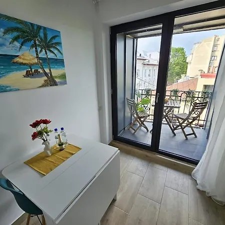 Apartamento Cozy & Comfortable Apartment, Cismigiu Park - Pop7