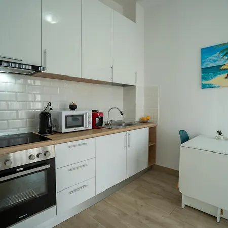 Cozy & Comfortable Apartment, Cismigiu Park - Pop7 *